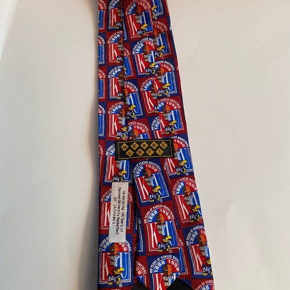 Preowned Mens Necktie. Kansas Jayhawks. Basketball 1898-1998. Red/Blue. - Picture 7 of 8